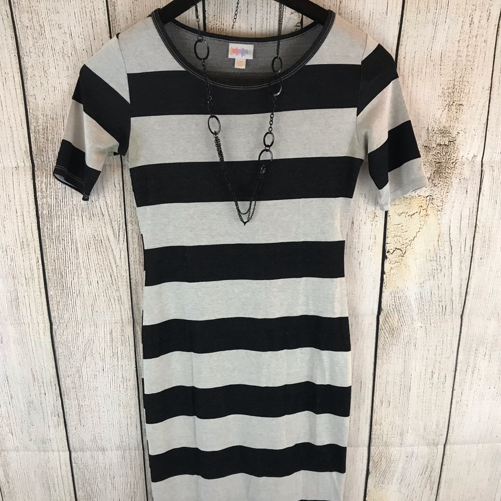 LulaRoe XXS Julia Dress with Necklace